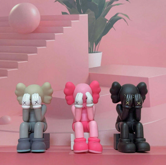 Kaws Model Statue
