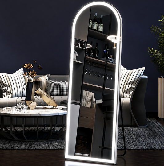Curved Luminous Mirror