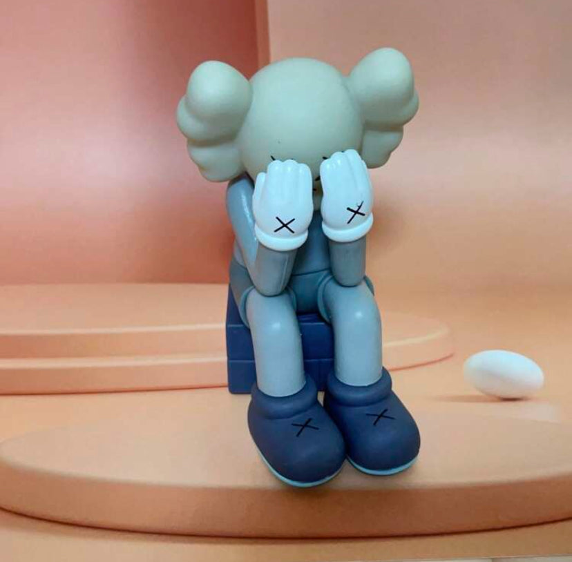 Kaws Model Statue