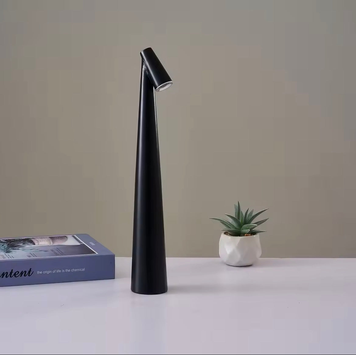NYRWANA Table Lamp for Bedroom