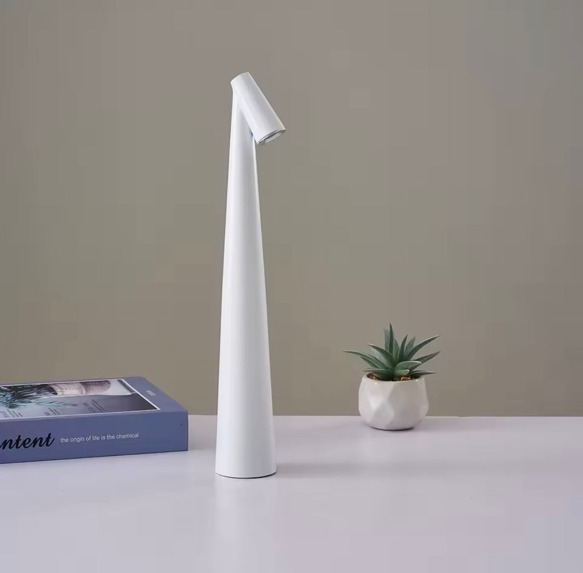 NYRWANA Table Lamp for Bedroom